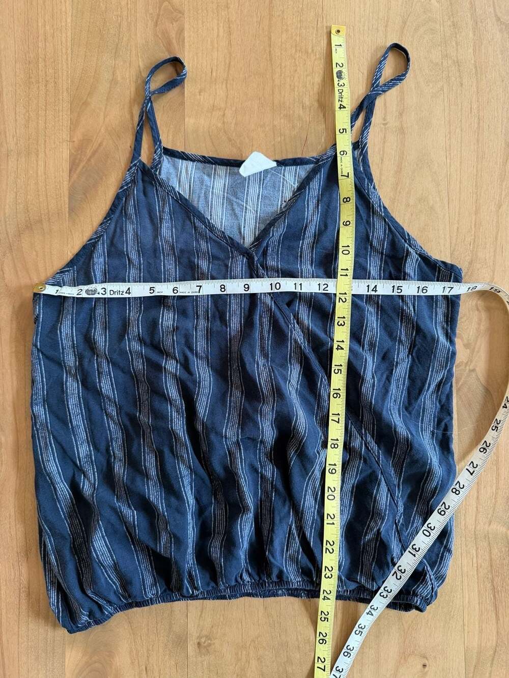 By Together Plus Collection Navy Striped V-Neck Sleeveless Cami Tank Large - Picture 3 of 5